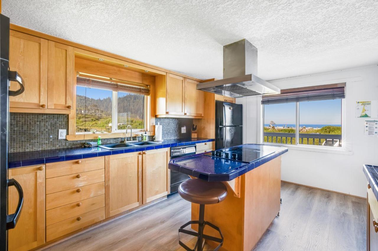 Cape Meares Beach Getaway 外观 照片